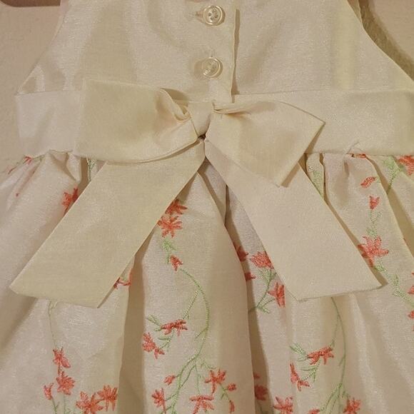 Cherokee Infant Girl Embroidered Dress, Ivory w/ Pink Flowers‎ Size 12 Months - Picture 7 of 9